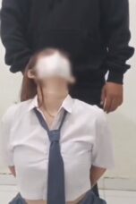 Murid SMA pantat gede